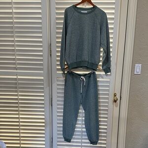 THE GREAT Green distressed look Sweatsuit. Size M